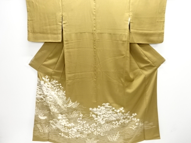 波に鴛鴦・松竹梅模様刺繍五つ紋色留袖(重ね衿付き)